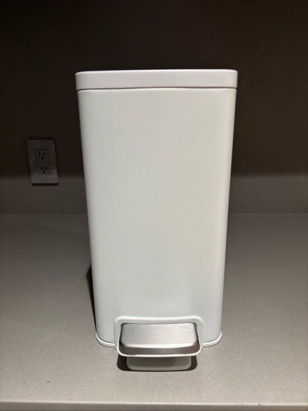 Kohler White Step Trash Can with Pedal - Home Bath